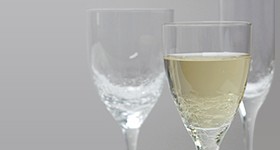 Product Sold  Crackle White Wine Glass – Pack Size 4